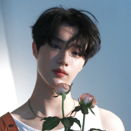 Hyunsuk gallery image