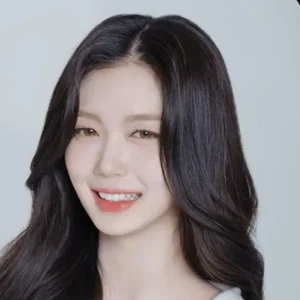 Gong YuBin gallery image