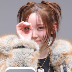 Youngseo gallery image