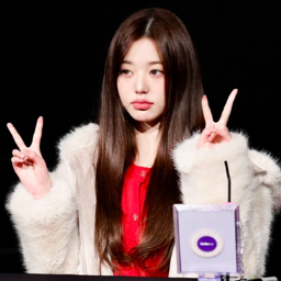 Wonyoung gallery image