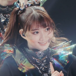 MOMOMETAL gallery image