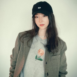 Min Hee Jin gallery image