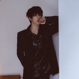 Jisung gallery image