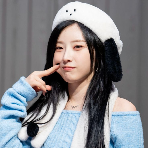 HaSeul gallery image