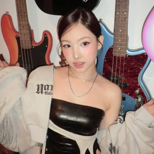 Nayeon gallery image