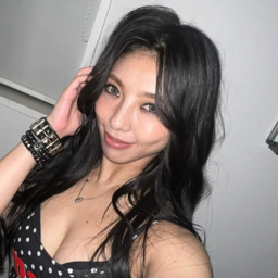 Sayaka gallery image