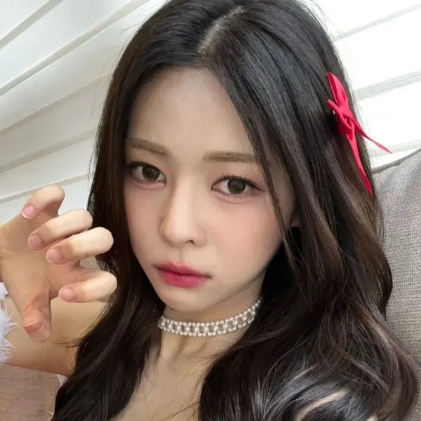 DaHyun gallery image
