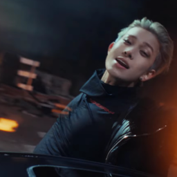 Heeseung gallery image