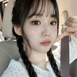 Yoon SeoYeon gallery image