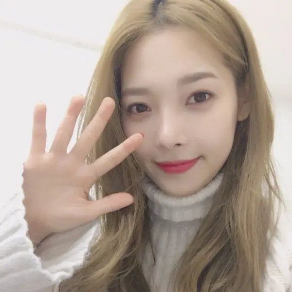 Jeon Somin gallery image