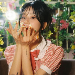 Chaeyoung gallery image