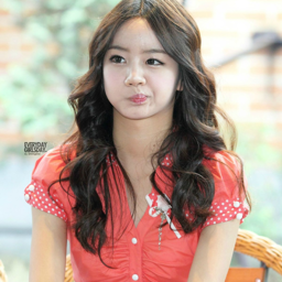 Hyeri gallery image