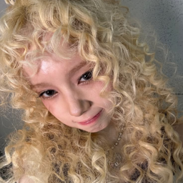 Mia 2