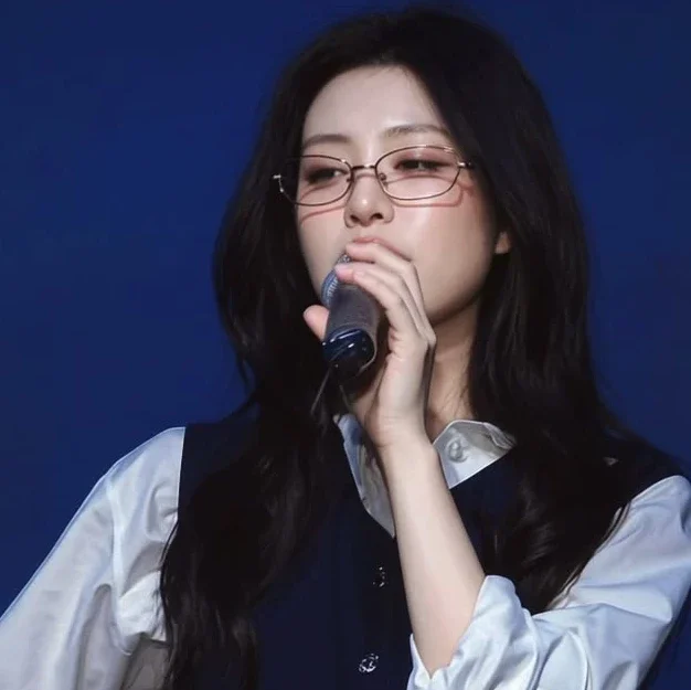 Ahyeon 갤러리 이미지
