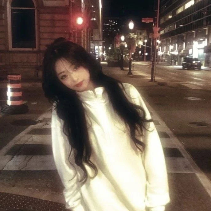 Ahyeon gallery image