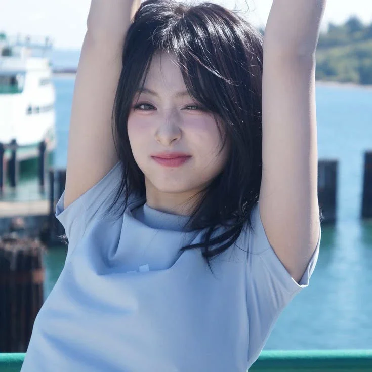 Ahyeon gallery image