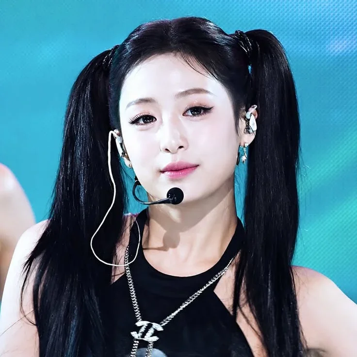 Ahyeon gallery image