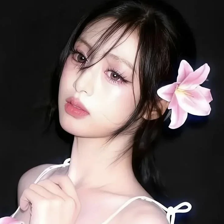 Ahyeon gallery image