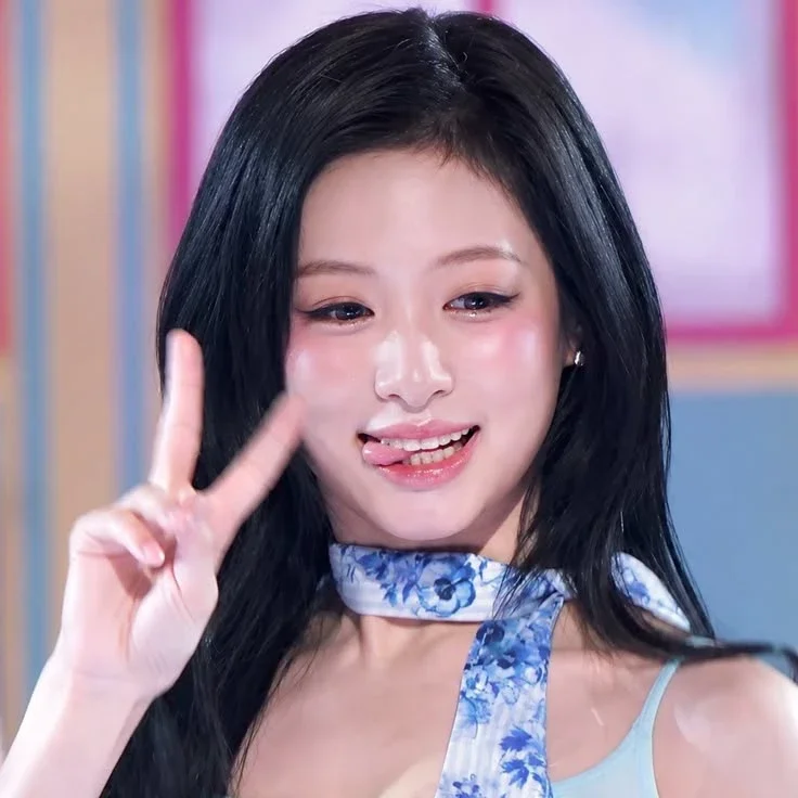 Ahyeon gallery image