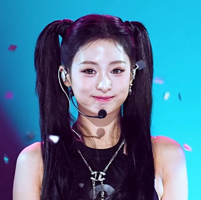Ahyeon gallery image
