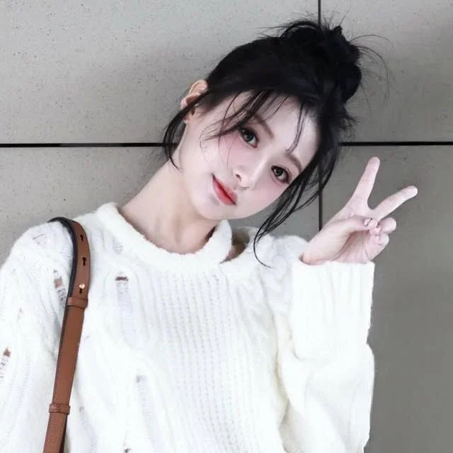 Ahyeon gallery image