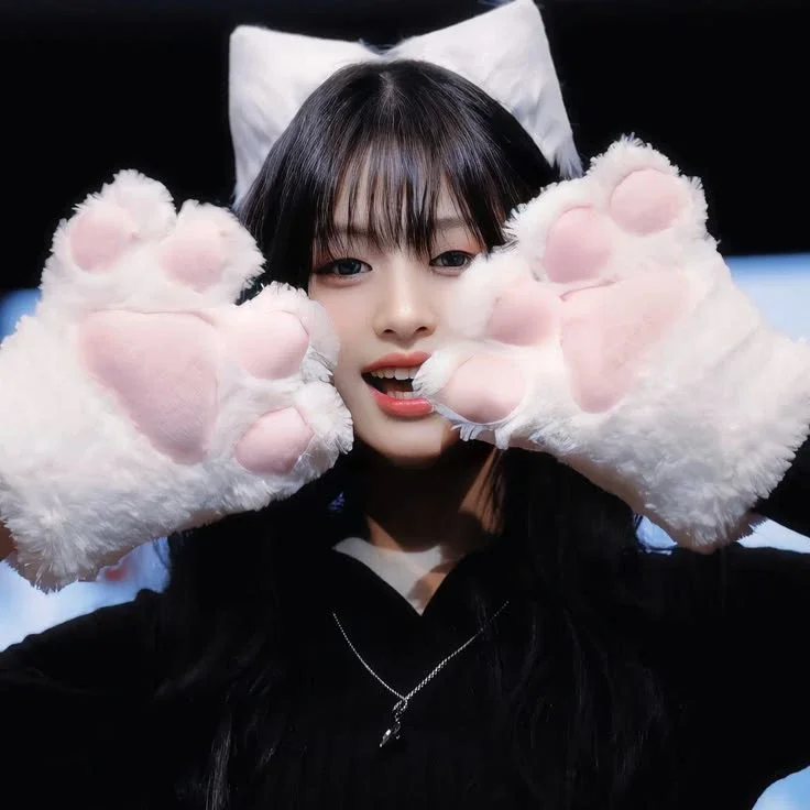 Ahyeon galeri görseli