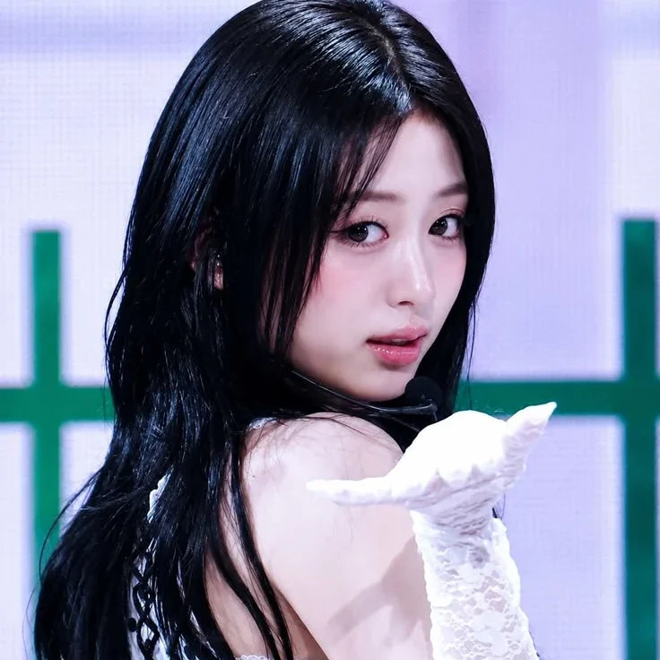 Ahyeon gallery image