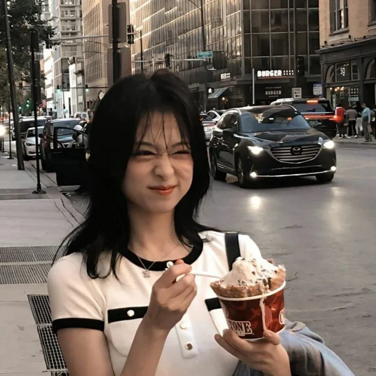 Ahyeon gallery image