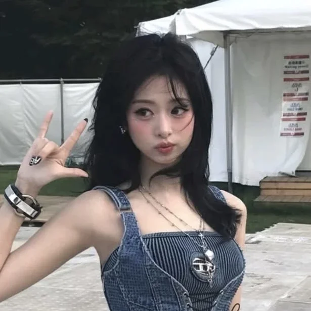 Ahyeon gallery image