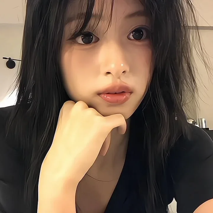 Ahyeon gallery image