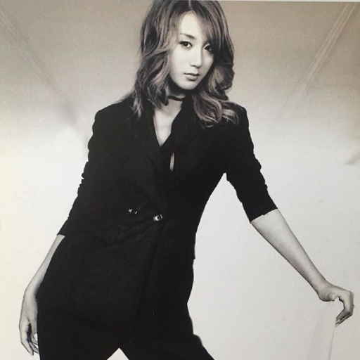 Kim E-Z gallery image