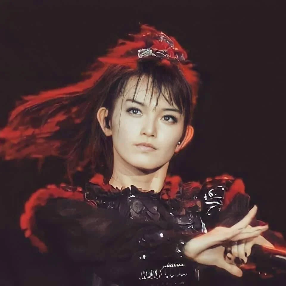 Larawan sa gallery ni SU-METAL