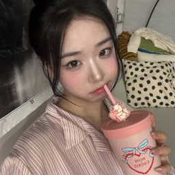 JiYeon gallery image