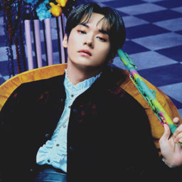 Lee Know gallery image