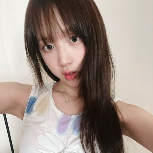 Kim gallery image