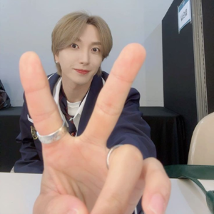 Leeteuk gallery image