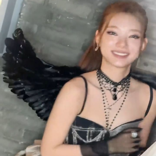 Himesha 갤러리 이미지