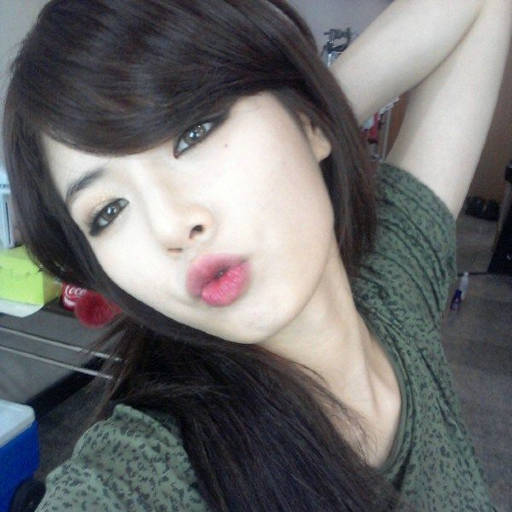 Hyuna gallery image