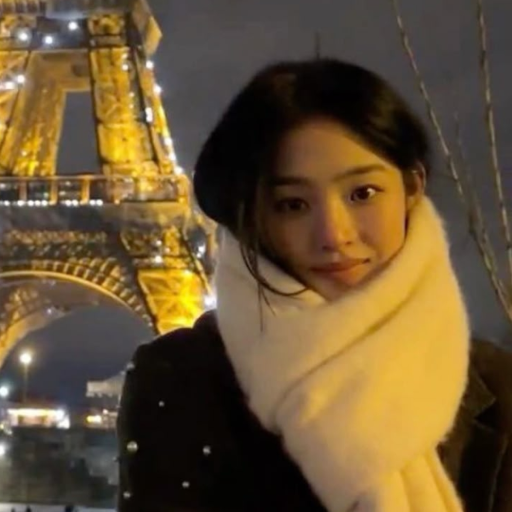 Minji gallery image