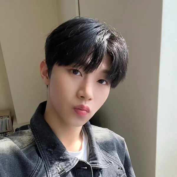 Hyunwoo gallery image