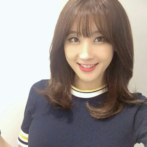 Hyuna gallery image