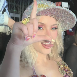 Zara Larsson gallery image