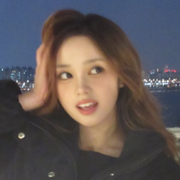 Elisia gallery image