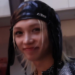 Idols who slay with blonde hair/would slay with it