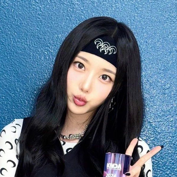 YunSeo gallery image