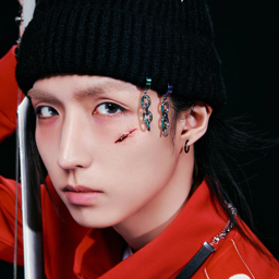 Jun Han gallery image