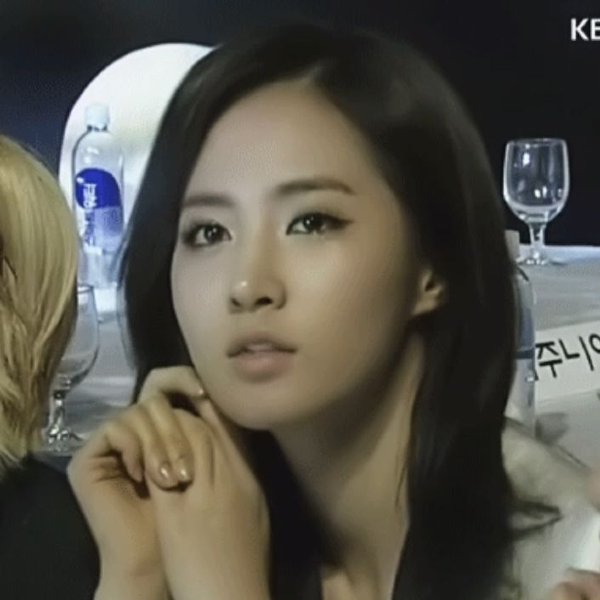 Larawan sa gallery ni Yuri