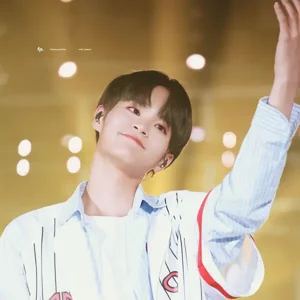 Daehwi gallery image
