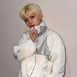 Yeosang gallery image