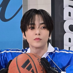 Xiumin gallery image